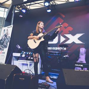 男女日皮在线观看动漫版无码
